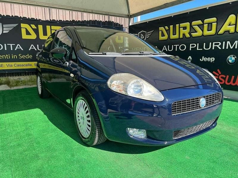Blu/azzurro Usata 2006 Fiat Grande Punto Dynamic Due volumi | 2500 € (Buon prezzo) - Immagine 1/4