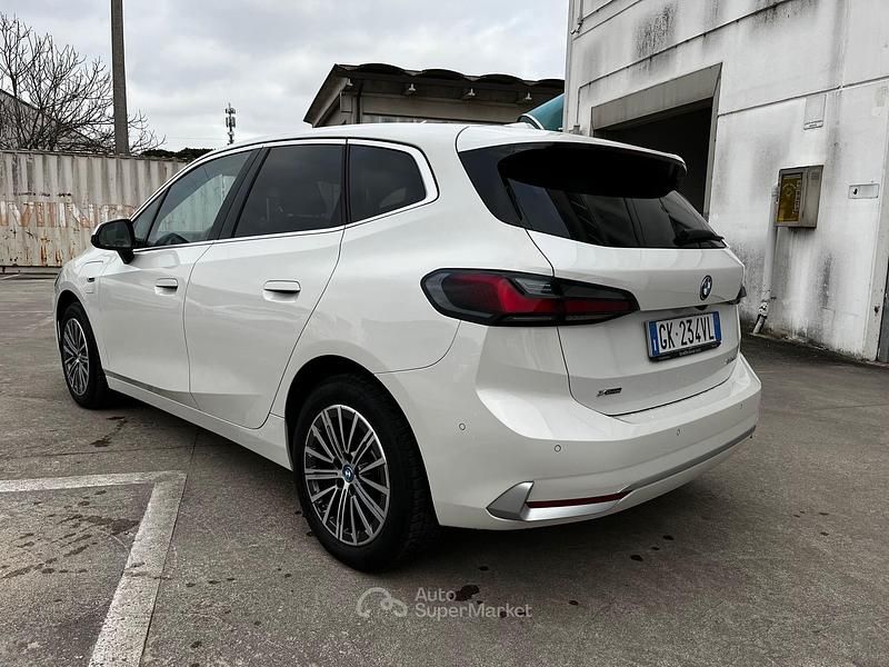 Usata BMW 225 Luxury Line 245 CV (180 kW) 2022 Bianco Station wagon