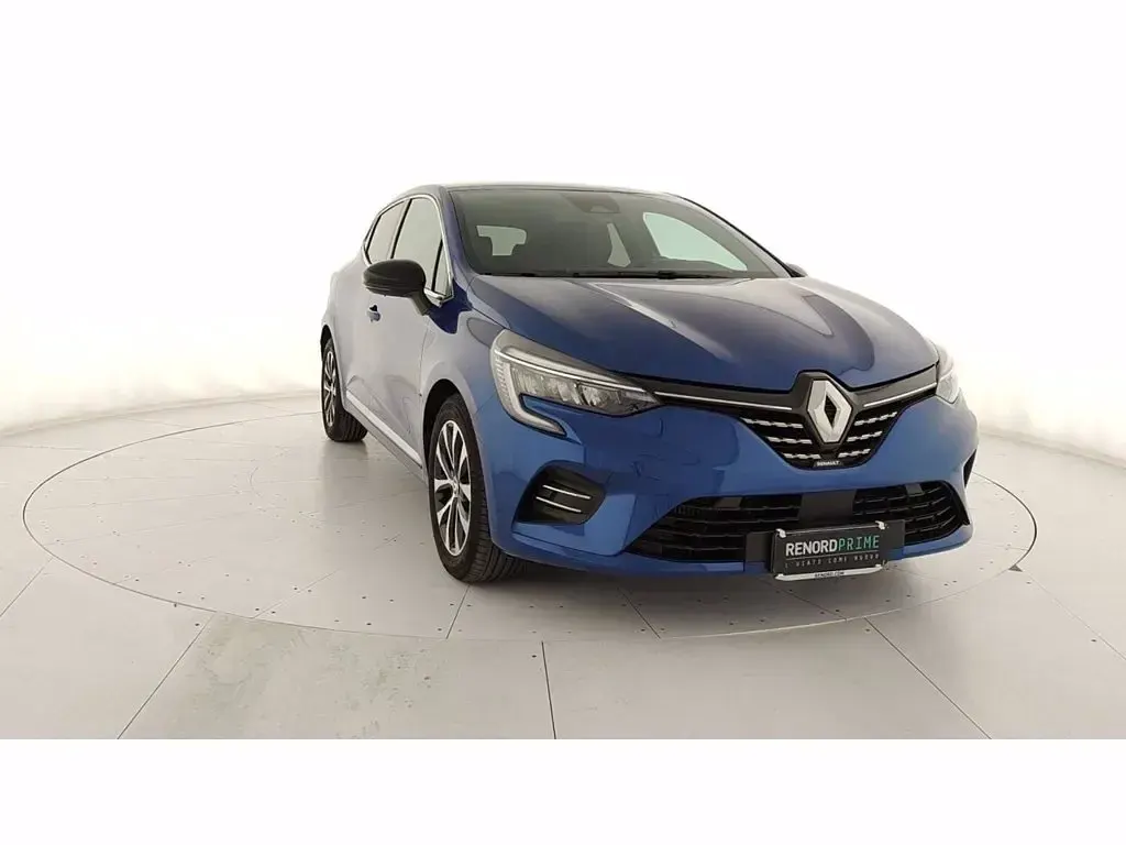 Usata Renault Clio Techno 91 CV (66 kW) 2023 Blu scuro Utilitaria