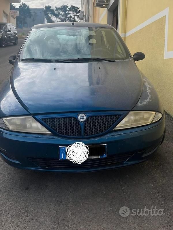 Usata Lancia Ypsilon 2002 Blu Utilitaria