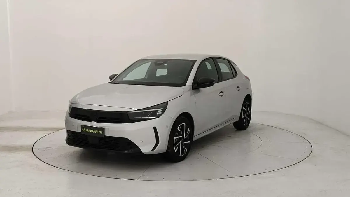Usata Opel Corsa S 101 CV (74 kW) 2025 Utilitaria