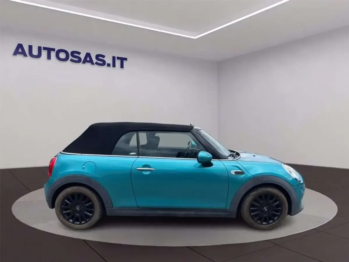 Usata Mini Cooper Cabriolet 136 CV (100 kW) 2016 Azzurro Cabrio
