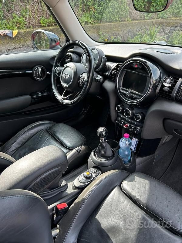 Usata Mini John Cooper Works 170 CV (125 kW) 2017 Rosso Utilitaria
