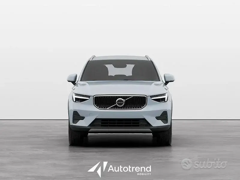 Nuova Volvo XC40 2026 Bianco SUV