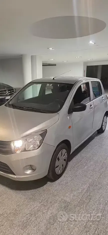 Usata Suzuki Celerio 68 CV (50 kW) 2016 Grigio Utilitaria