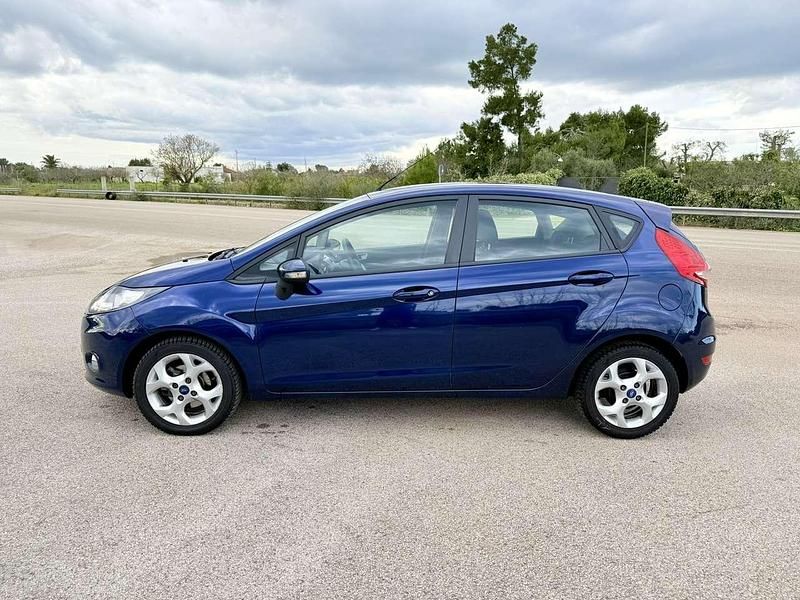 Usado Ford Fiesta Business Edition 71 HP (52 kW) 2011 Azul Citadino