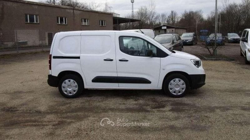 Usata Opel Combo 102 CV (75 kW) 2020 Bianco Monovolume