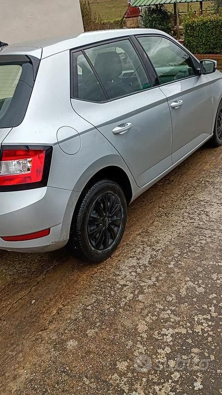 Usata Skoda Fabia 60 CV (44 kW) 2020 Utilitaria