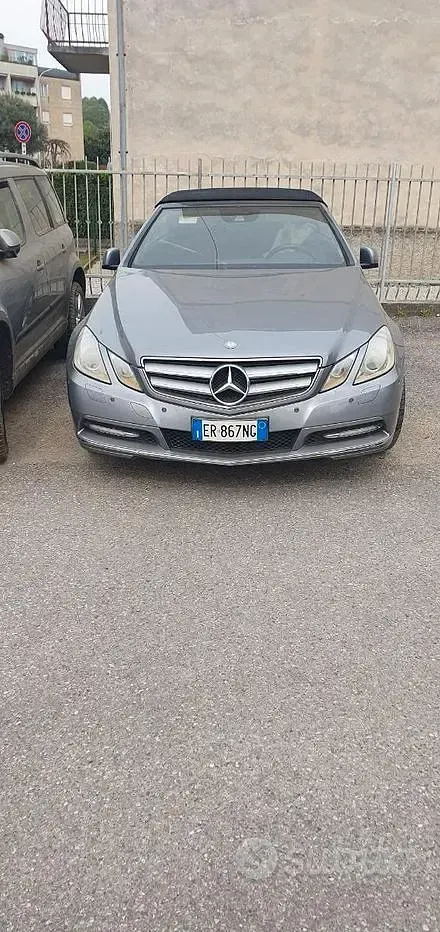 Usata Mercedes E200 184 CV (135 kW) 2013 Cabrio