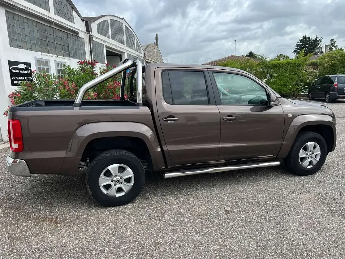 Usata VW Amarok Highline 179 CV (131 kW) 2013 Marrone Pick-up