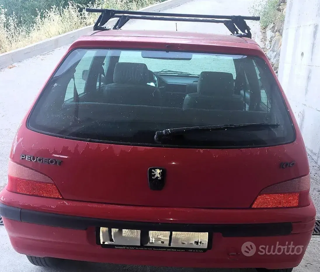 Usata Peugeot 106 57 CV (41 kW) 1997 Rosso Utilitaria