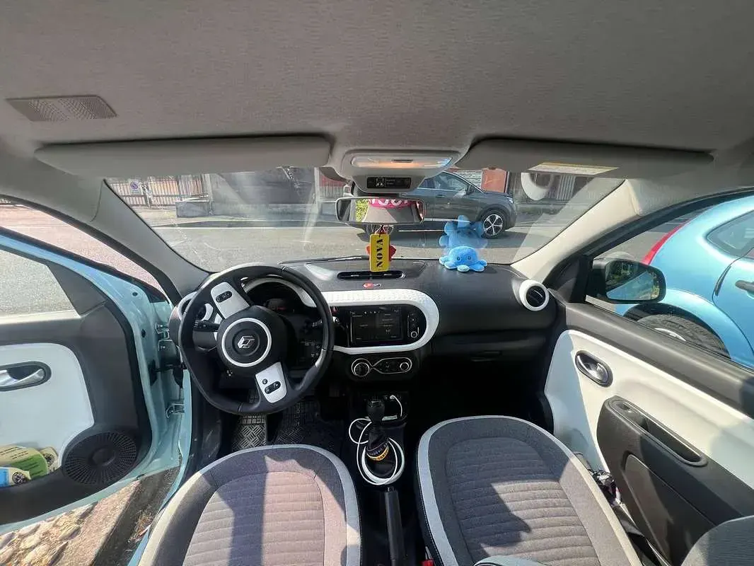 Usata Renault Twingo SE 65 CV (47 kW) 2023 Blu/azzurro Utilitaria