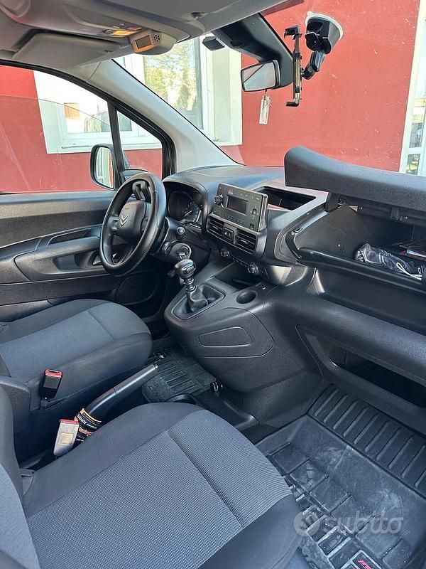 Usata Citroën Berlingo PureTech 110 CV (80 kW) 2023 Bianco Monovolume