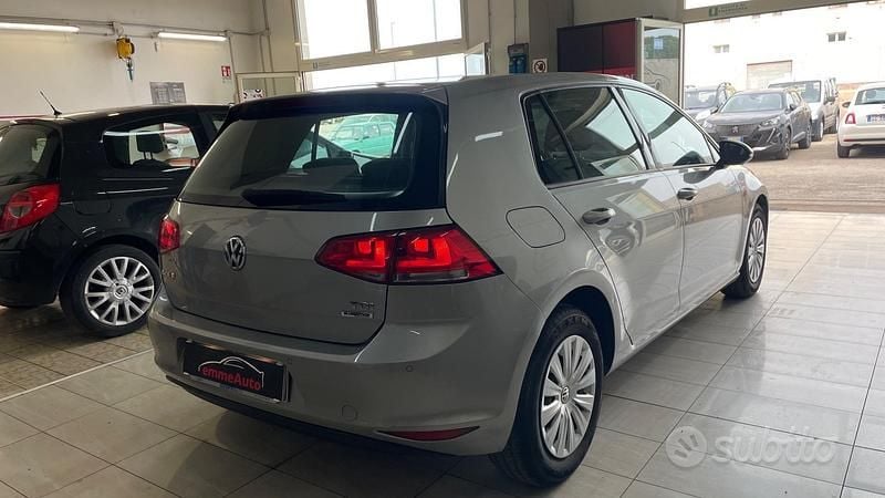 Usata VW Golf VII Trendline 90 CV (66 kW) 2016 Grigio Berlina