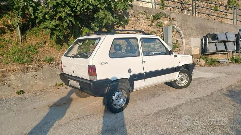Occasion Fiat Panda 4x4 54 ch (39 kW) 1997 Blanc Citadine