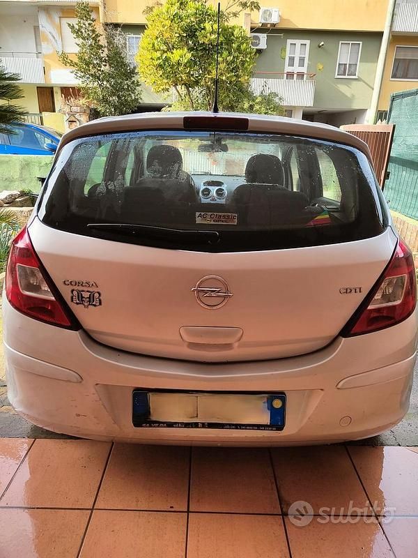 Usata Opel Corsa 2011 Utilitaria