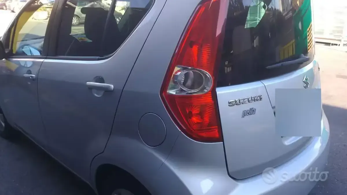 Usata Suzuki Splash 65 CV (47 kW) 2009 Grigio Utilitaria