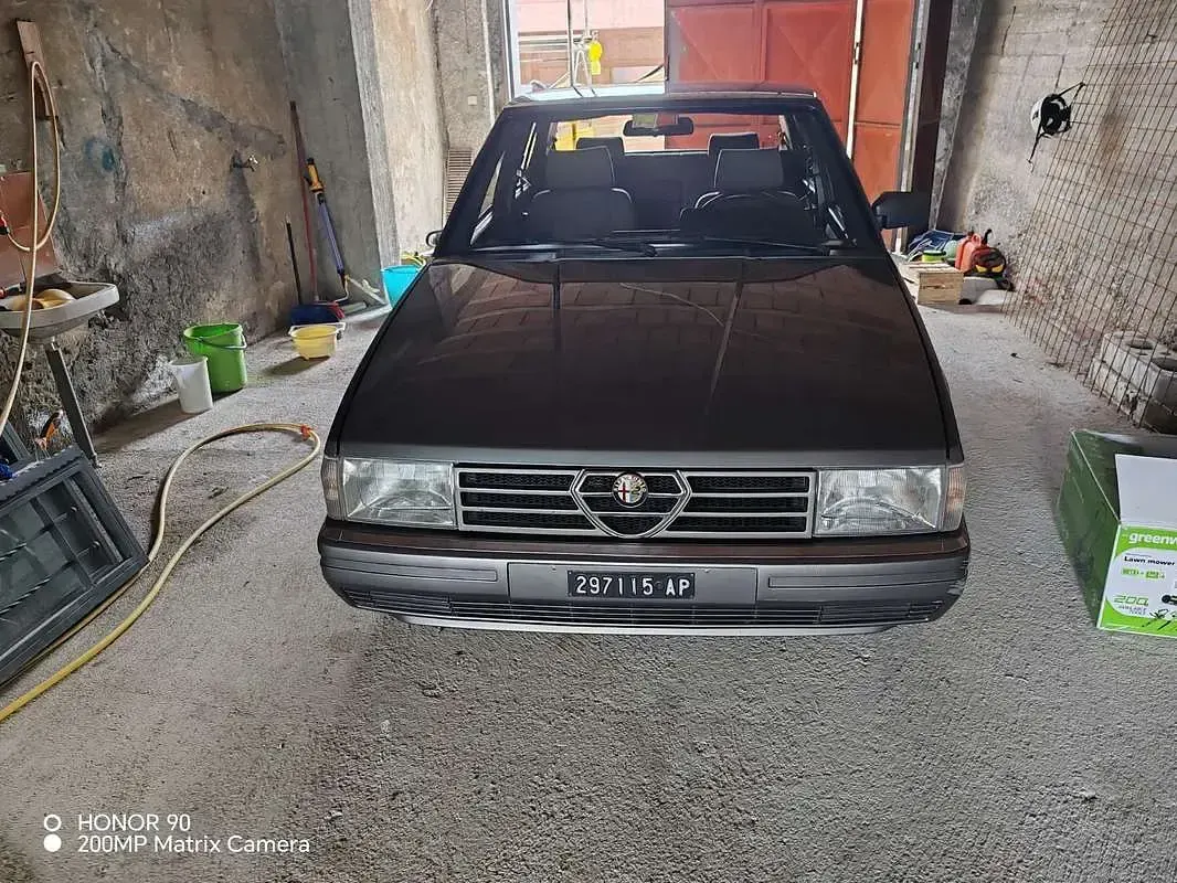 Usata Alfa Romeo 90 128 CV (94 kW) 1984 Berlina