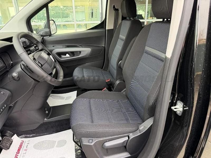 Nuova Fiat Doblò 130 CV (95 kW) 2025 Nero Monovolume
