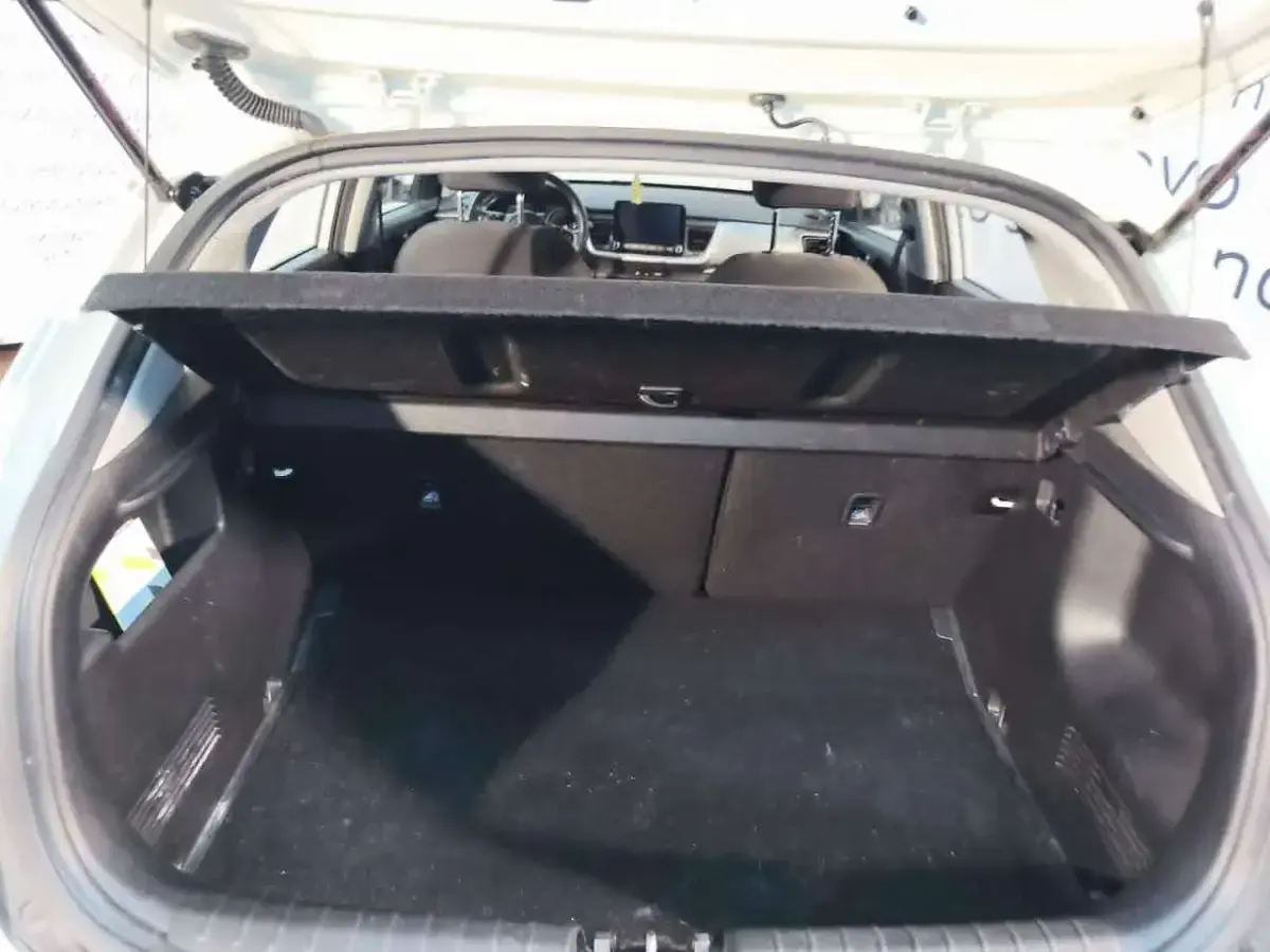 Usata Kia Stonic Urban 101 CV (74 kW) 2023 Bianco SUV