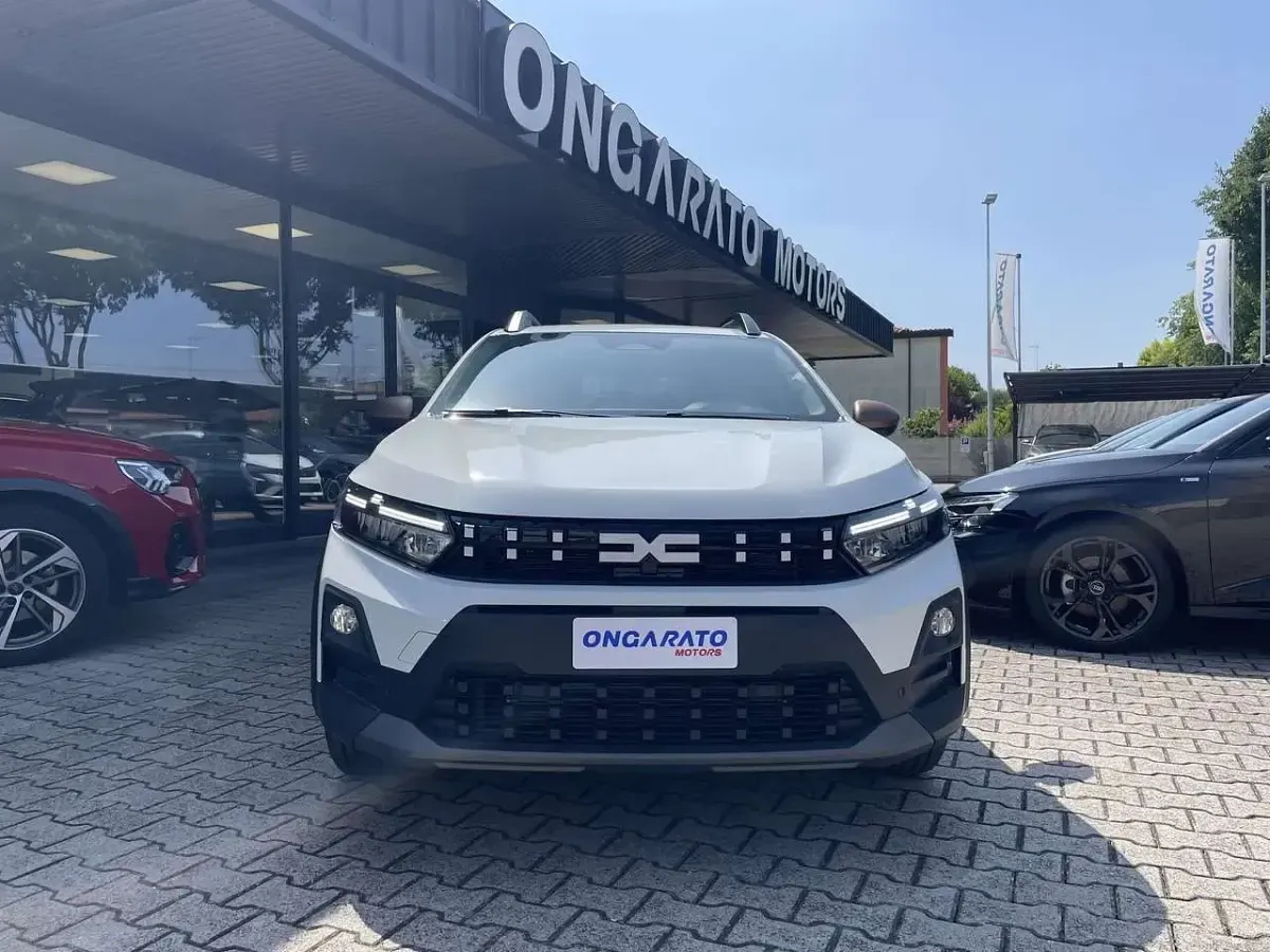 Nuova Dacia Sandero Extreme 122 CV (89 kW) 2026 Bianco SUV