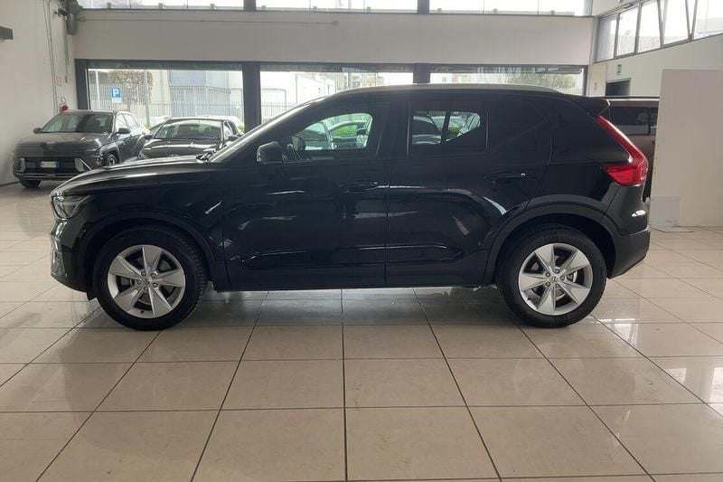 Usata Volvo XC40 Core 163 CV (119 kW) 2023 Nero SUV