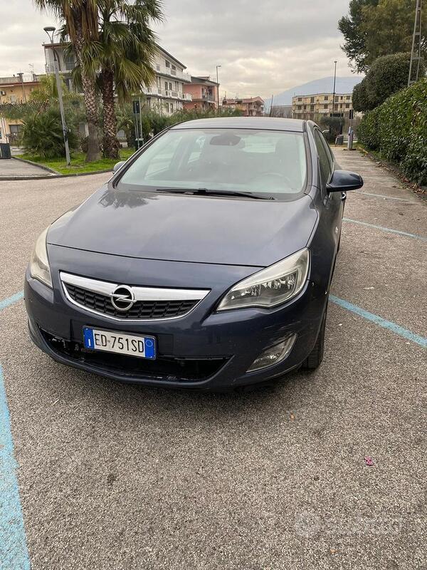 Usato 2010 Opel Astra 1.7 Diesel 68 CV (2.500 €)
