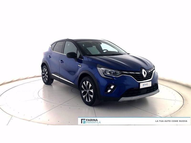 Usata Renault Captur Techno 90 CV (66 kW) 2024 Blu iron / tetto nero SUV
