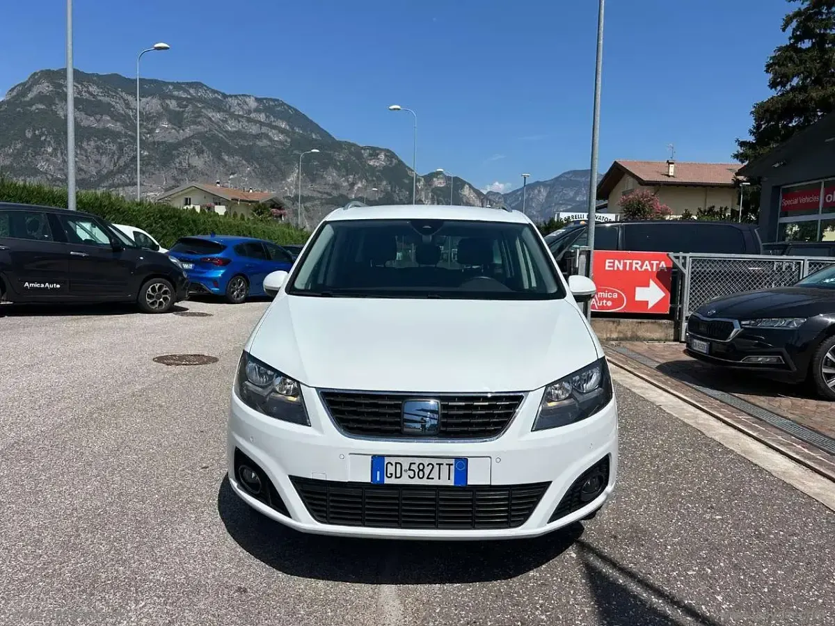 Usata Seat Alhambra XCELLENCE 150 CV (110 kW) 2020 Bianco Monovolume