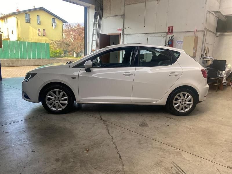 Usata Seat Ibiza Style 85 CV (62 kW) 2014 Bianco Berlina