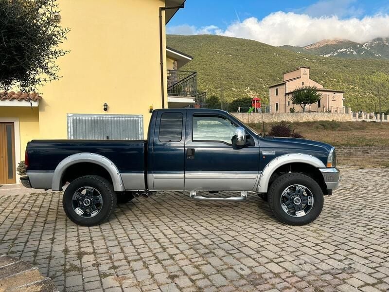 Usata Ford F350 340 CV (250 kW) 2002 Blu/azzurro Pick-up