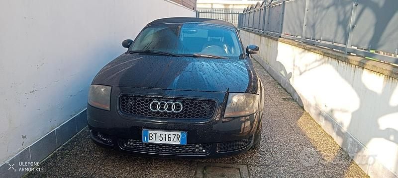 Usata Audi TT Roadster 179 CV (131 kW) 2000 Nero Cabrio