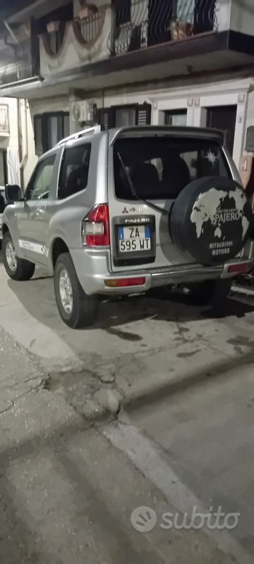 Usata Mitsubishi Pajero 115 CV (84 kW) 2004 Grigio SUV