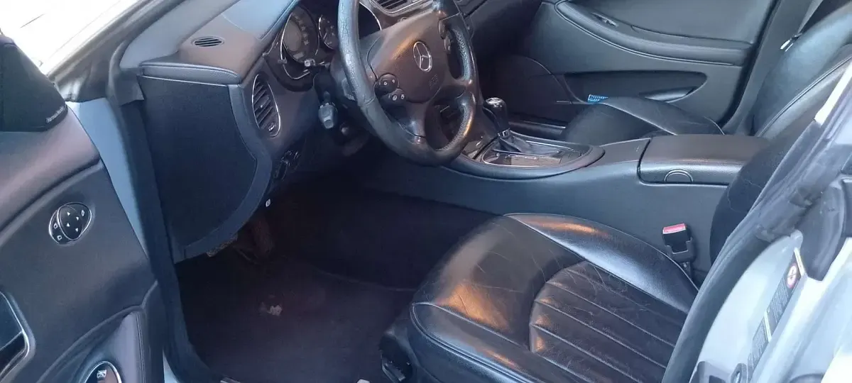 Usata Mercedes CLS350 272 CV (200 kW) 2005 Coupé