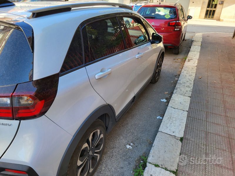 Usata Honda Jazz Executive 98 CV (72 kW) 2022 Bianco Utilitaria