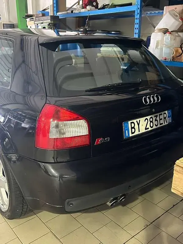 Usata Audi S3 Ambiente 224 CV (164 kW) 2002 Nero Utilitaria