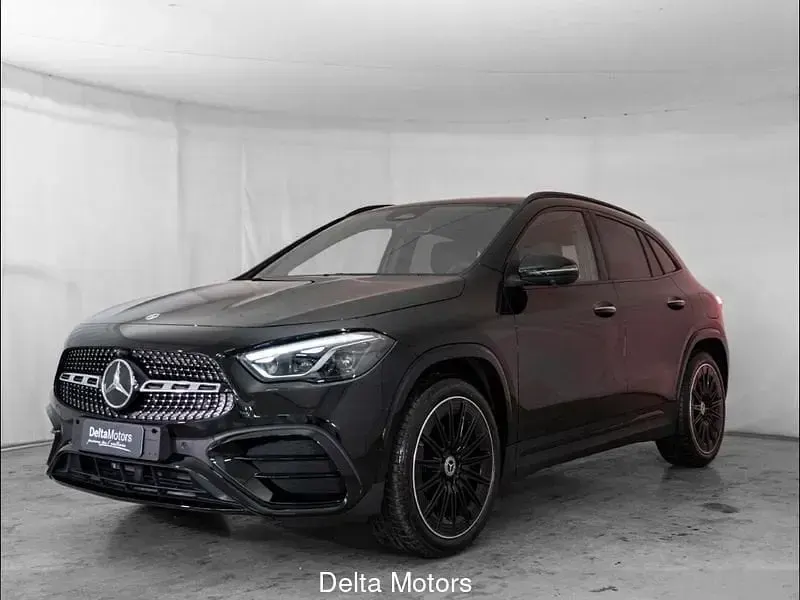 Usata Mercedes GLA200 AMG Line Premium 150 CV (110 kW) 2026 SUV