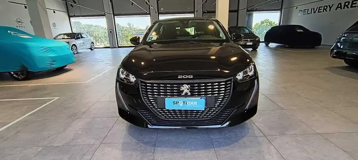 Usata Peugeot 208 Active 75 CV (55 kW) 2022 Nero Utilitaria