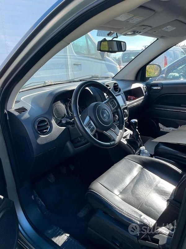 Usata Jeep Compass 163 CV (119 kW) 2015 Grigio SUV