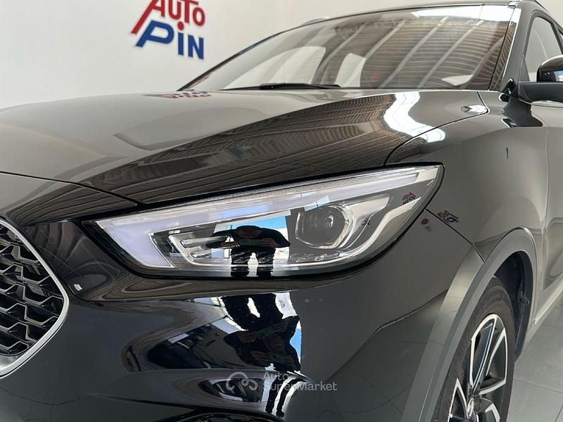 Usata MG ZS Luxury 106 CV (77 kW) 2024 Nero SUV