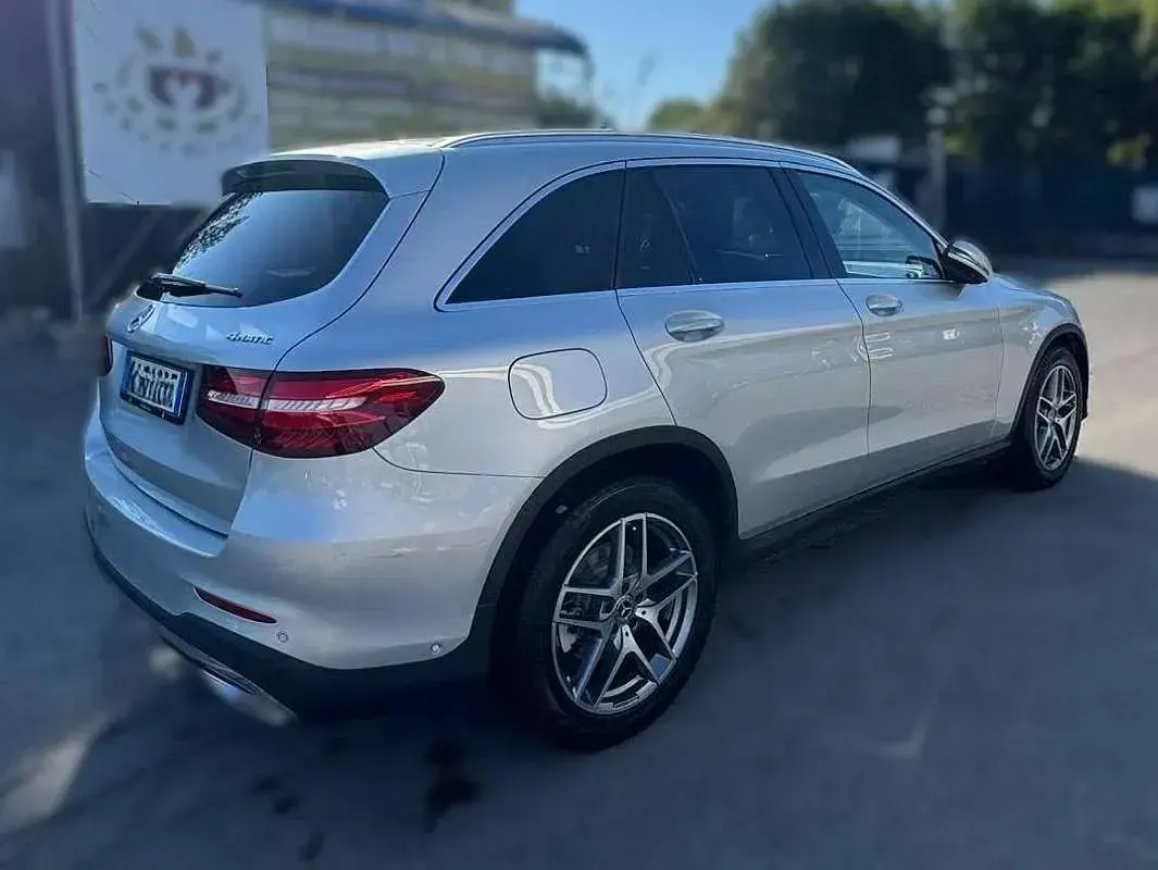 Usata Mercedes GLC250 Premium 204 CV (150 kW) 2019 Argento SUV