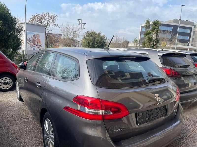 Usata Peugeot 308 SW Allure 120 CV (88 kW) 2016 Other Station wagon