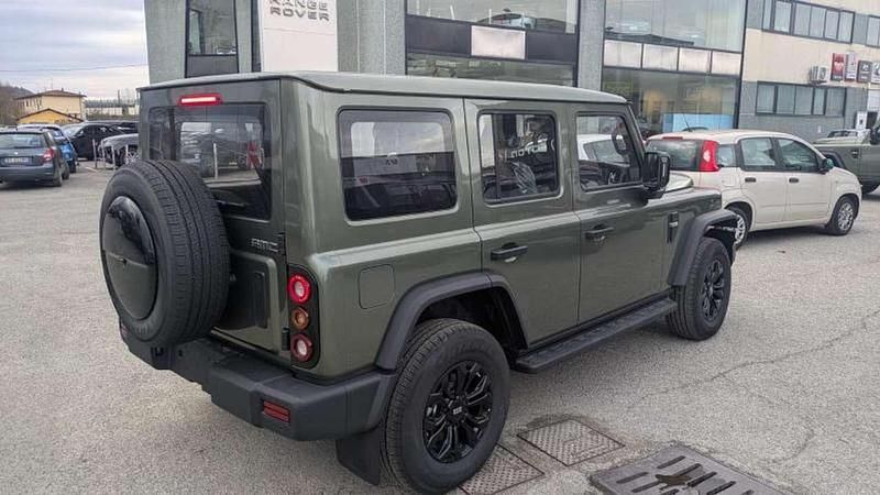 Nuova EMC 212 218 CV (160 kW) 2026 Verde militare opaco SUV