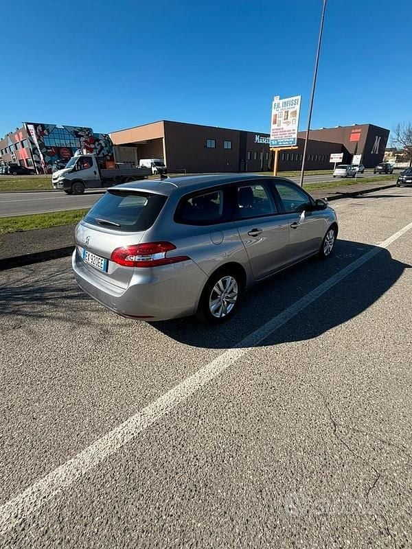 Usata Peugeot 308 SW Business-Line 92 CV (67 kW) 2014 Grigio Station wagon