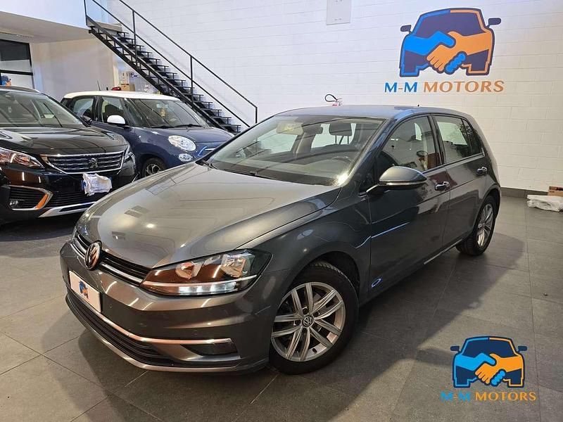 Grigio Usata 2019 VW Golf VII Executive Tre volumi | 10.490 € (Super prezzo) - Immagine 1/4