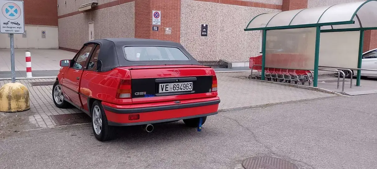 Usata Opel Kadett 116 CV (85 kW) 1987 Utilitaria
