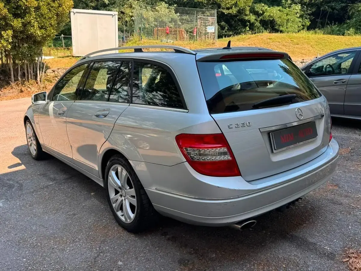 Usata Mercedes C220 Avantgarde 170 CV (125 kW) 2011 Argento Station wagon