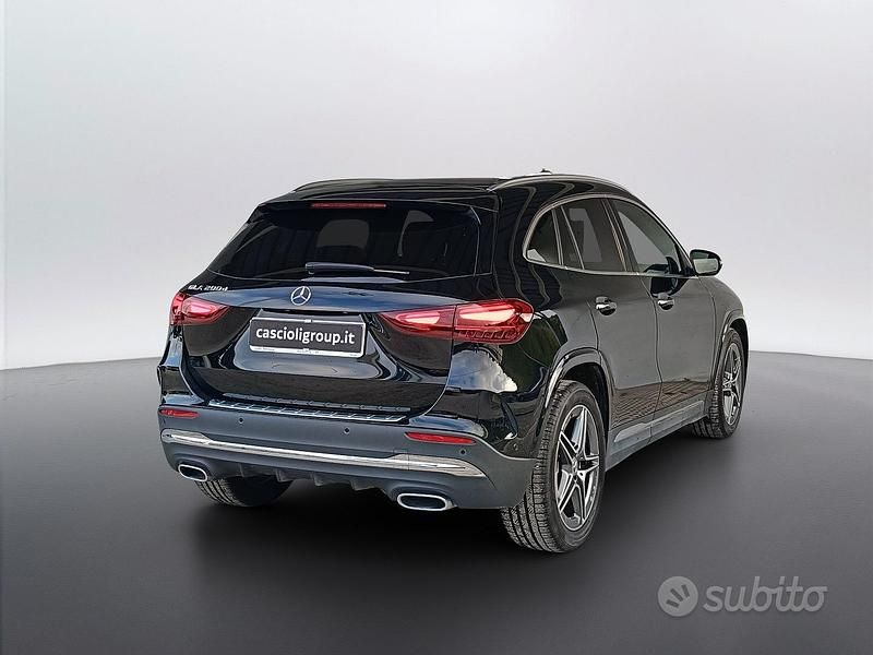 Usata Mercedes GLA200 AMG Line Premium 150 CV (110 kW) 2023 Nero SUV