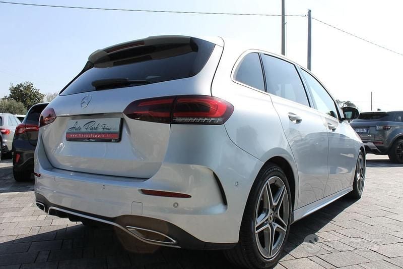 Usata Mercedes B200 Premium 2021 Grigio Monovolume
