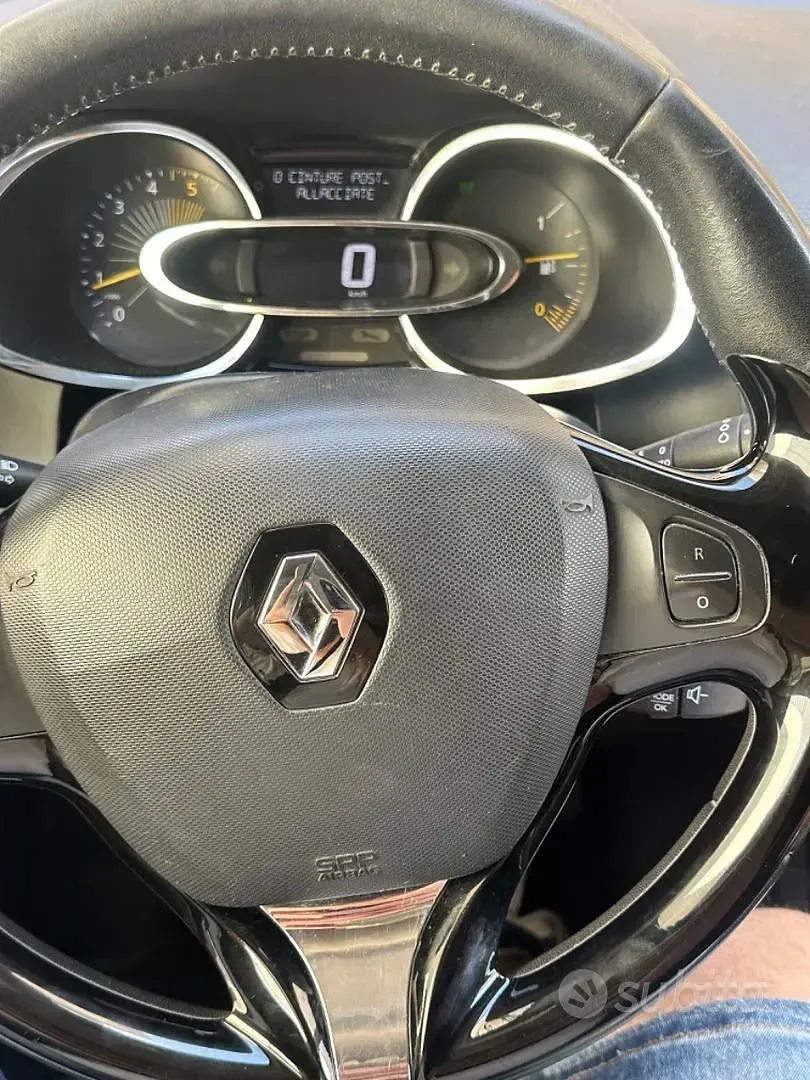 Usata Renault Clio 75 CV (55 kW) 2014 Grigio Berlina